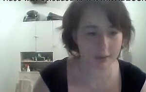 You wanna see my tits ?