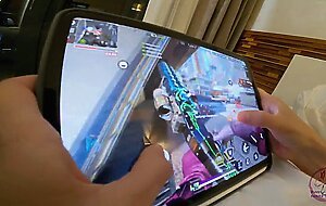 She Got MVP While Playing APEX and Got an Enchanting Orgasm - Bunny_Rabbits