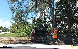 Roadside - thick blonde milf fucked by roadside assistance