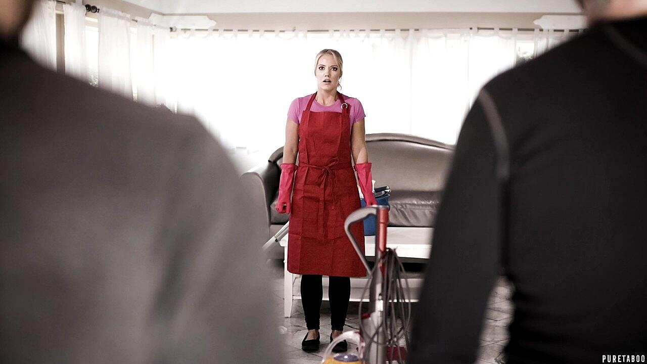 Hot Housewife Candice Dare Gets Her Twat Banged By Two Guys To Get A Creampie Double-Penetration, Groupsex, Maid, Reality