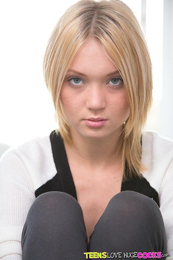 Frisky Teenie With Smoky Eyes Revealing Her Small Titties And Pussy, Dakota Skye Babe, Beautiful, Blonde, Solo