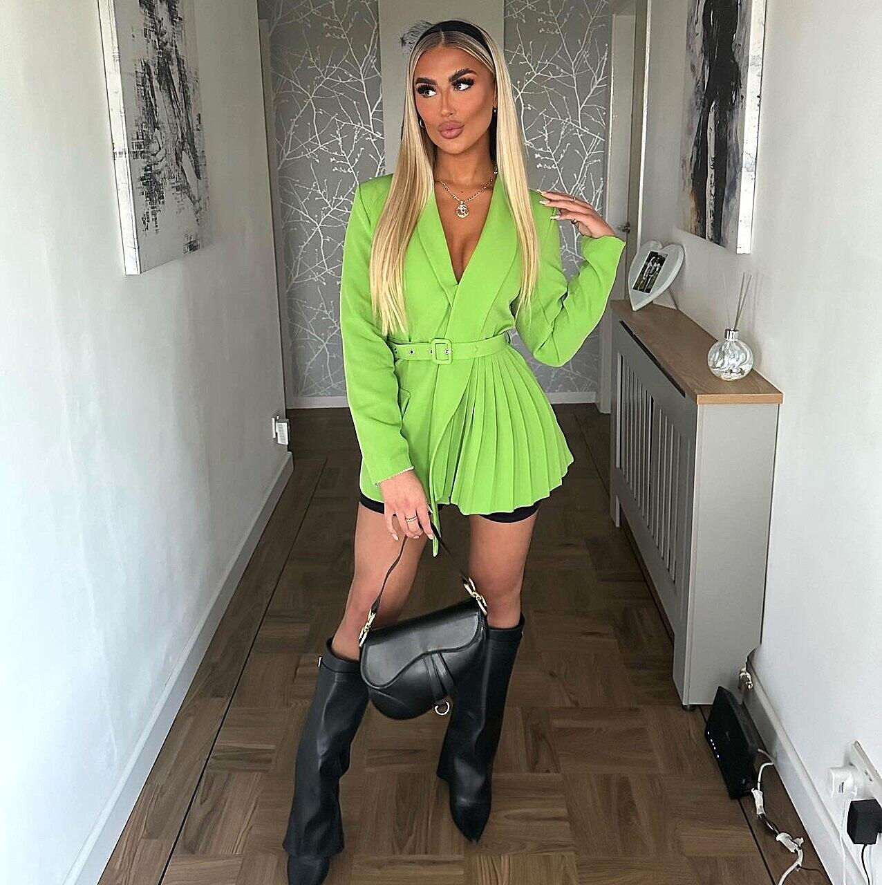 Stacked blonde Em Leahhhh flaunts her big tits in a sexy compilation