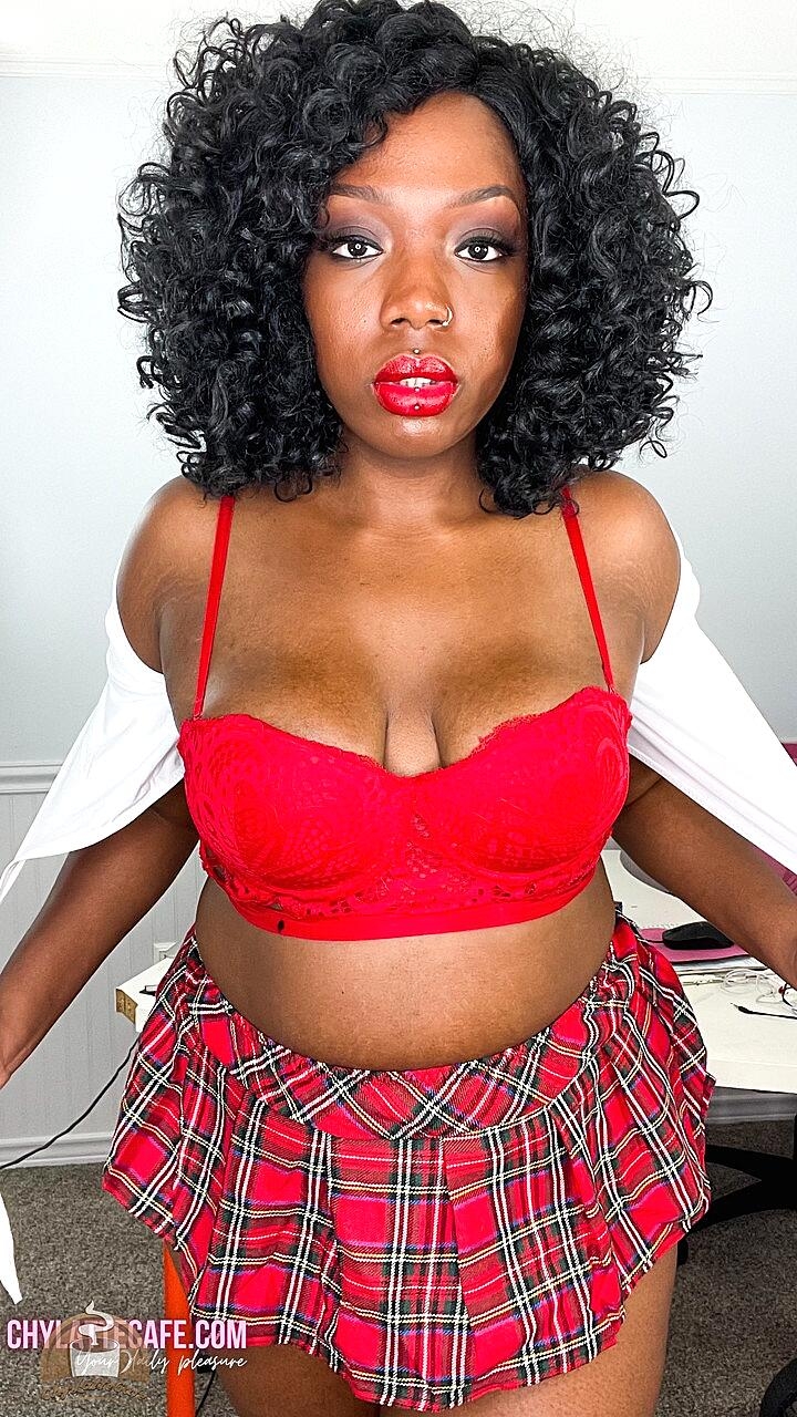 Curvy Ebony Babe Chy Latte Shows Off Her Big Ass Wearing A Miniskirt Bbw, Chubby, Curvy, Milf, Thick